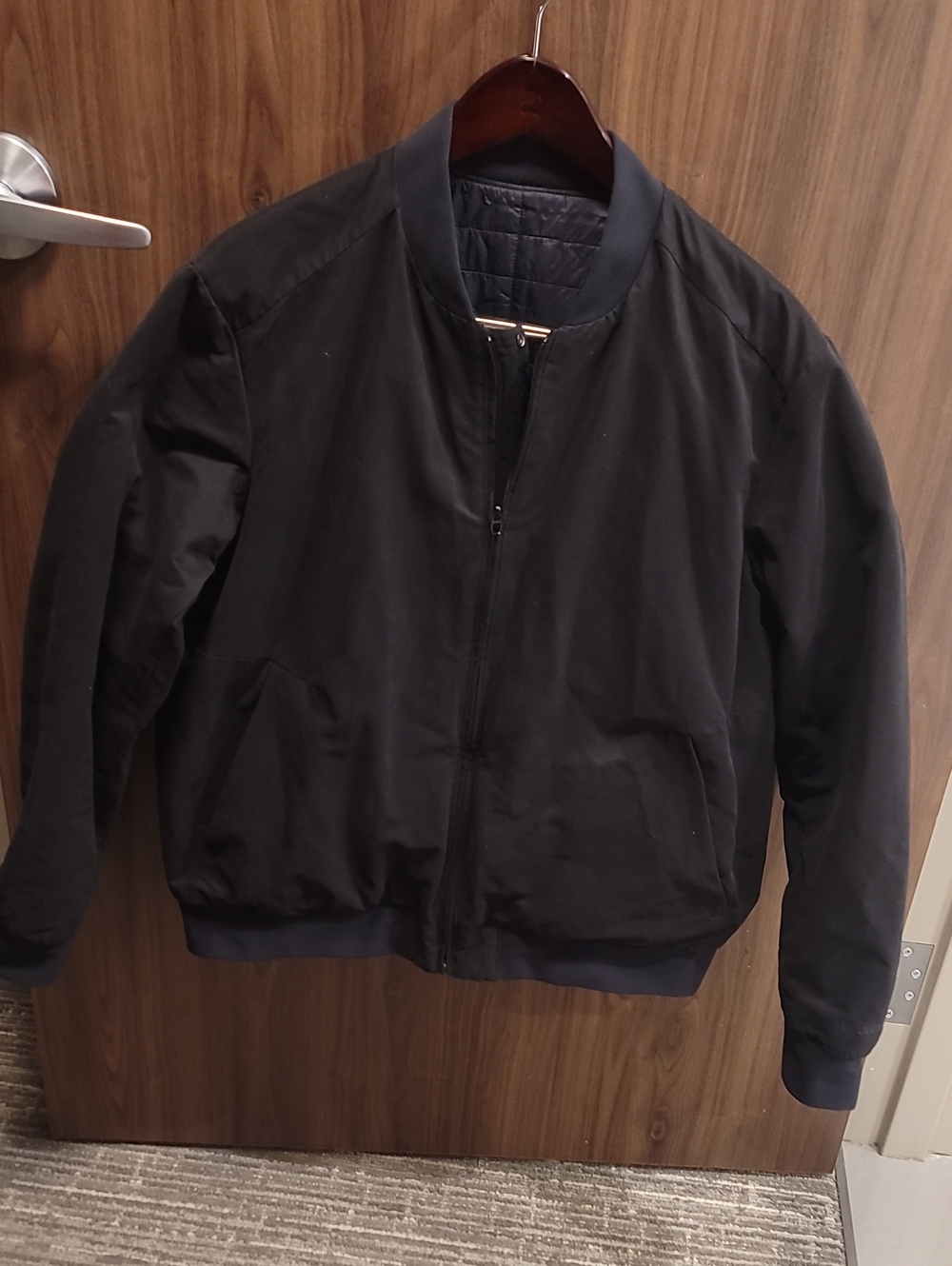 NWOT lululemon athletica Men's Black Bomber Jacket Fully Lined Size Xl